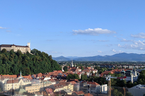 Ljubljana: Romantische Oude Stad Ontdekkingstocht met gids