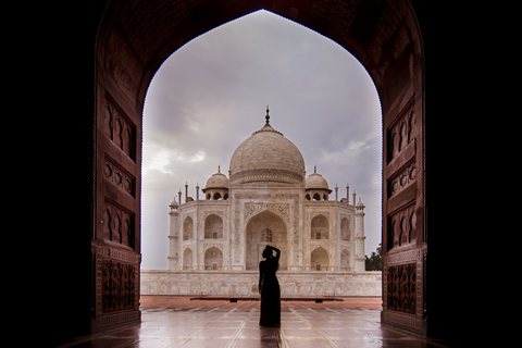 2 jours de visite de Delhi et Agra avec Taj Mahal en voitureVisite en voiture et avec chauffeur uniquement