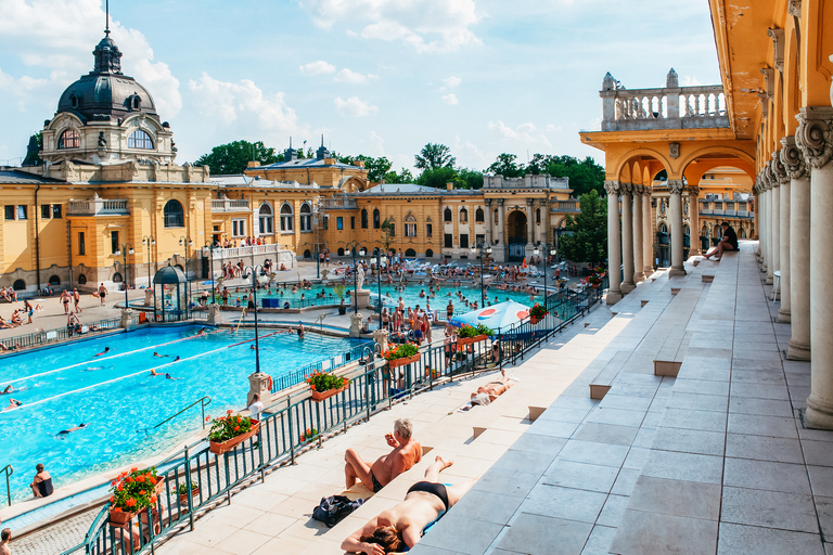 Budapest: Széchenyi-Spa mit optionaler Pálinka-TourGanztagespass mit Privatkabine - HUNGARIA CONCERT