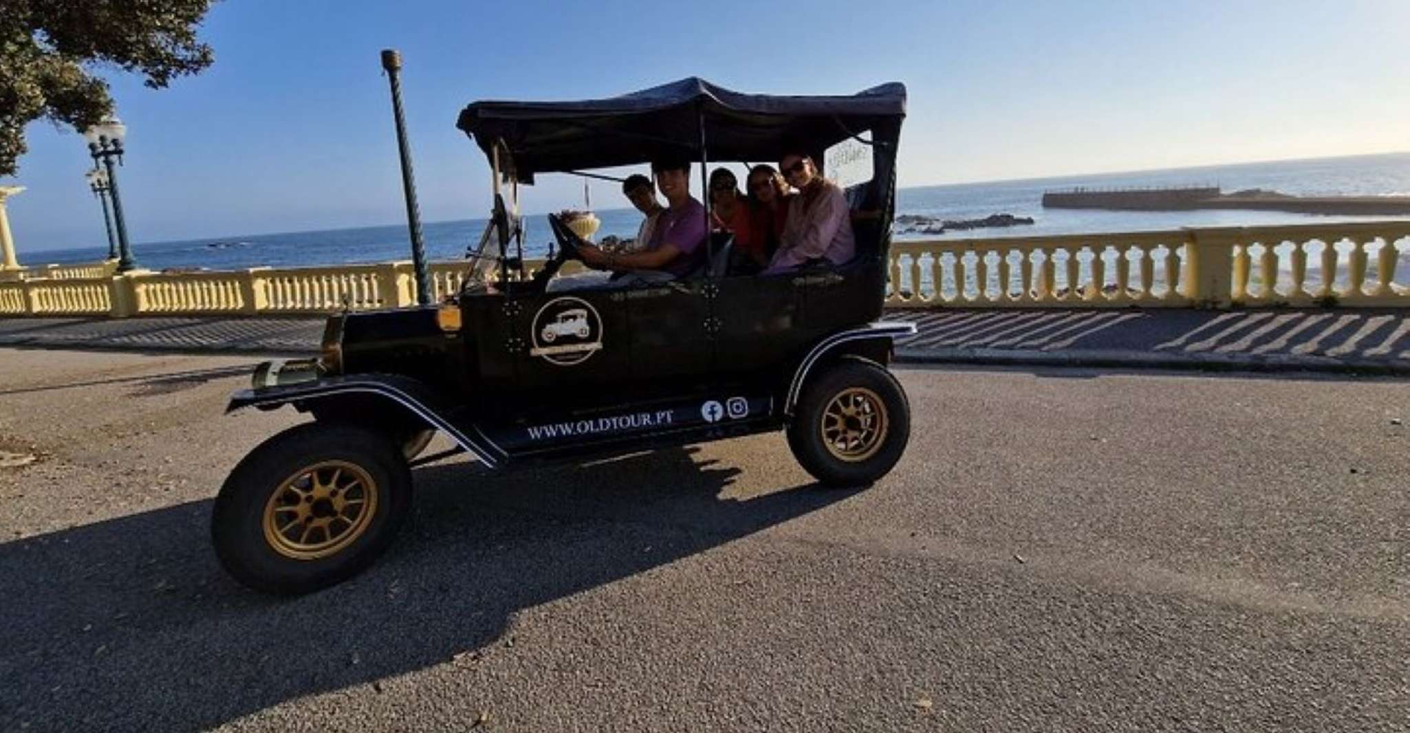 Porto e Foz, Visite de la ville Douro Privado em Ford T Elétrico - Hizvo
