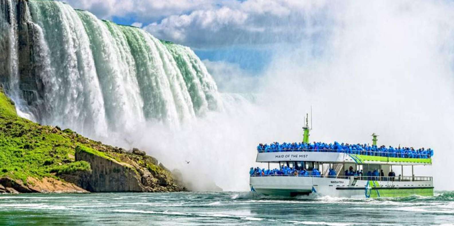Niagara Falls: Maid of the Mist & Cave of the Winds Tour — gallery image 1
