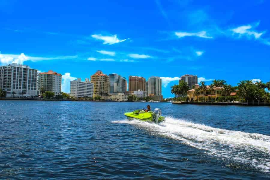 Fort Lauderdale: Mini-Powerboot-Verleih. Foto: GetYourGuide