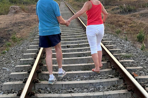 Kandy to Ella: Go by Car to Nanuoya & take the Train to Ella Kandy to Nanuoya Drop By Car & Ella Train Ride (05)