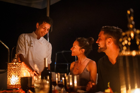 Jantar romântico com tudo incluído a bordo de um iate de luxoJantar Romântico Catamarã 42´ Lagoa