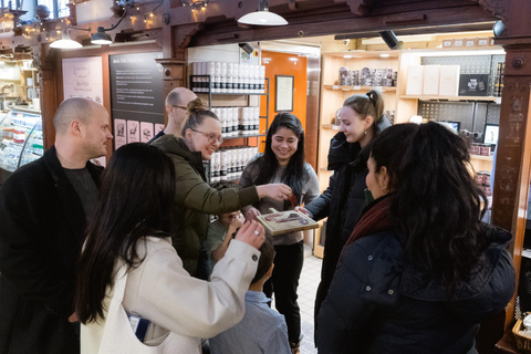 Helsinki City Tour - Finnish Food Tasting & Coffee Culture