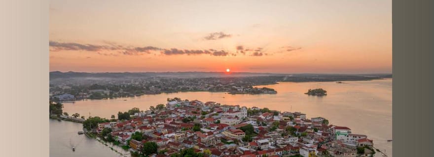 De votre hôtel à San Ignacio à Flores, Guatemala