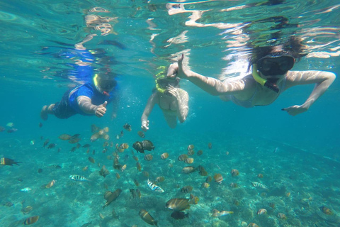 Lombok: Private Glass-Bottom Boat Tour with Snorkeling