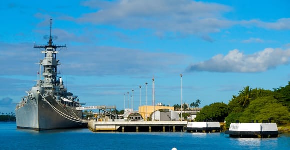 From Maui, Kauai or Kona: Pearl Harbor Heroes Deluxe