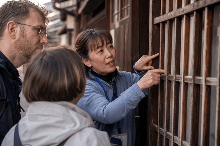 Nara: Pre-Dawn Heritage Walk with Local Guide