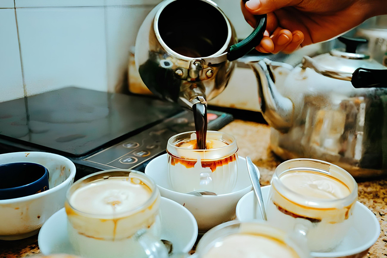 Ontdek de Vietnamese koffiecultuur, koffiezetten in Hoi An