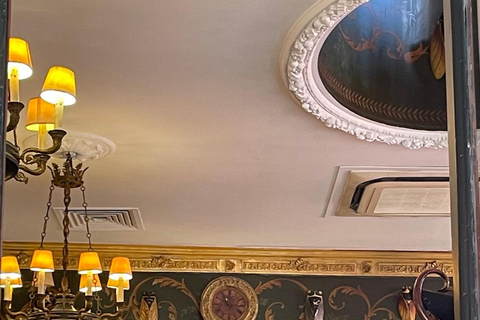 Provence Gourmet Market & Village Tour: Aix, Cucuron, & Lourmarin