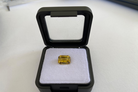 Galle: Traditional Open-Air Gem Market Guided Tour