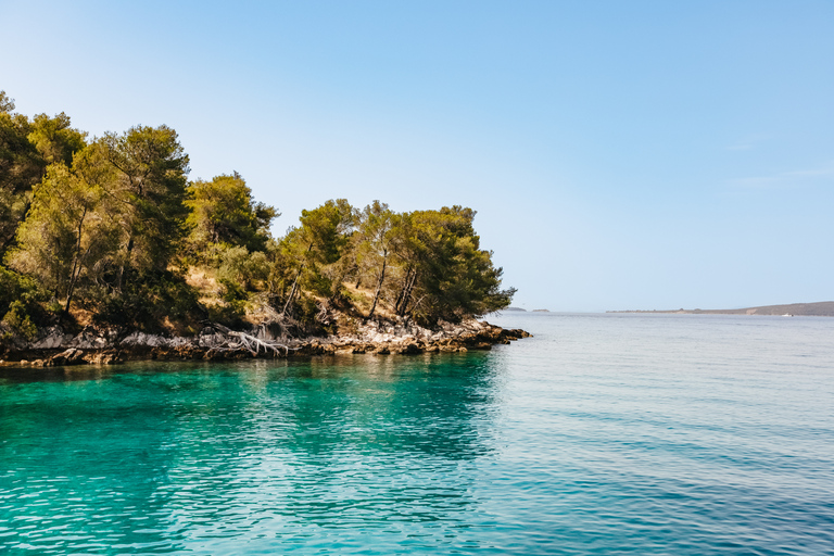 Split: hele dag per catamaran naar Hvar en Pakleni-eilanden