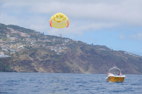 Funchal: Parasailing tour