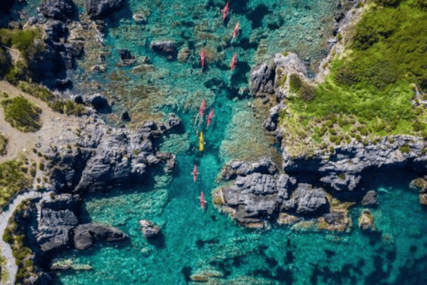 Family Kayak Tour to Discover the Caves and Coast of Maratea