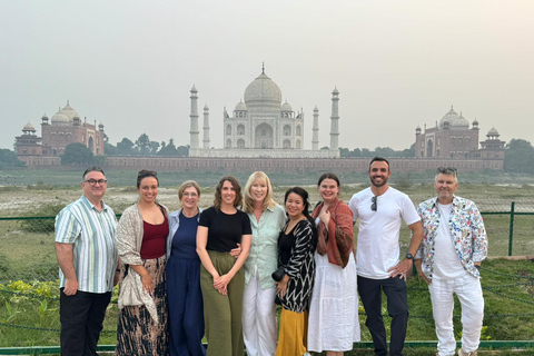 Agra: Agra Fort en Zonsondergang Zicht op de Taj Mahal TourAgra Fort en Mehtab bagh Tour met auto &amp; gids