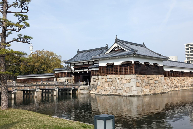 Hiroshima: Excursión en el Parque Conmemorativo de la Paz a la Isla de Miyajima