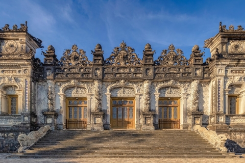 Excursión a las Tumbas Reales de Hue: Visita a las 3 Mejores Tumbas de los Emperadores