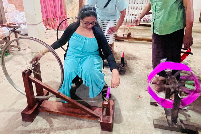 Unawatuna : Traditional Weaving Experience tour with Pickup