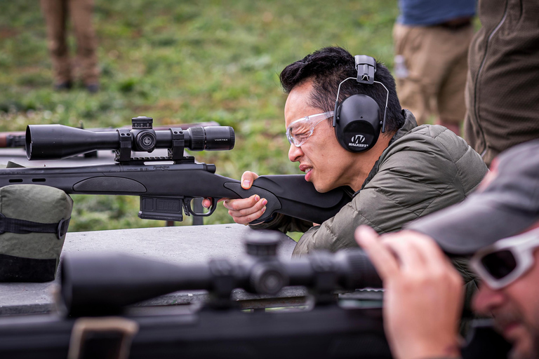 Prag: Outdoor-Schießerlebnis mit bis zu 10 GewehrenPrag: 2-stündiges Outdoor-Schießerlebnis - 7-Waffen-Paket