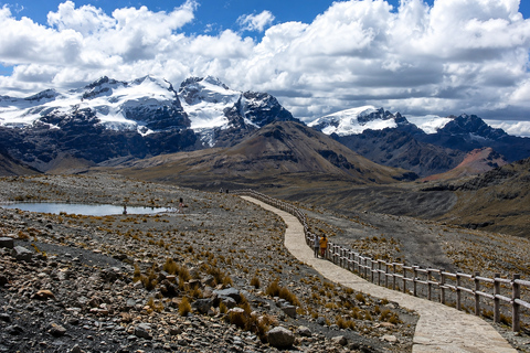 From Huaraz: Pastoruri Glacier Full-Day Tour with Hike
