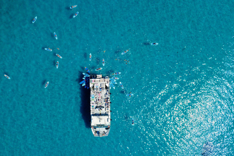 Ibiza: All-inclusive Formentera Full-Day Boat Trip with Beds
