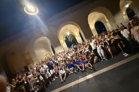 Party Bar Crawl in Nice with 10+ free shots and drink deals!