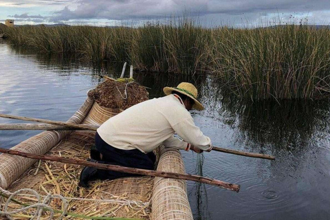 Puno: Ausflug zu den schwimmenden Inseln Uros 2D