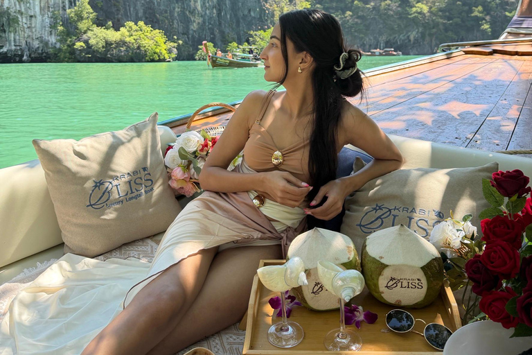 Krabi: Hong Island Private Luxury Longtail Boat Trip Krabi: Private Hong Island Luxury Longtail Boat Trip