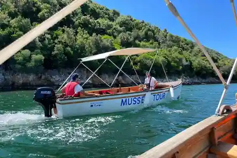 Ksamil: Mussel Sailing Tour with Food and Drink in Albania