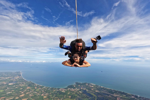 From Bangkok: Pattaya Dropzone Skydive Ocean Views Thailand Vip Package