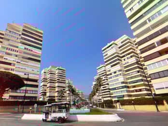 Torremolinos: Elektrisk Tuk-Tuk-tur Playamar-Carihuela-ruten