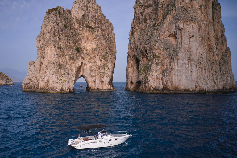 Sorrento: Private Capri Speedboat Tour with Snacks & Drinks