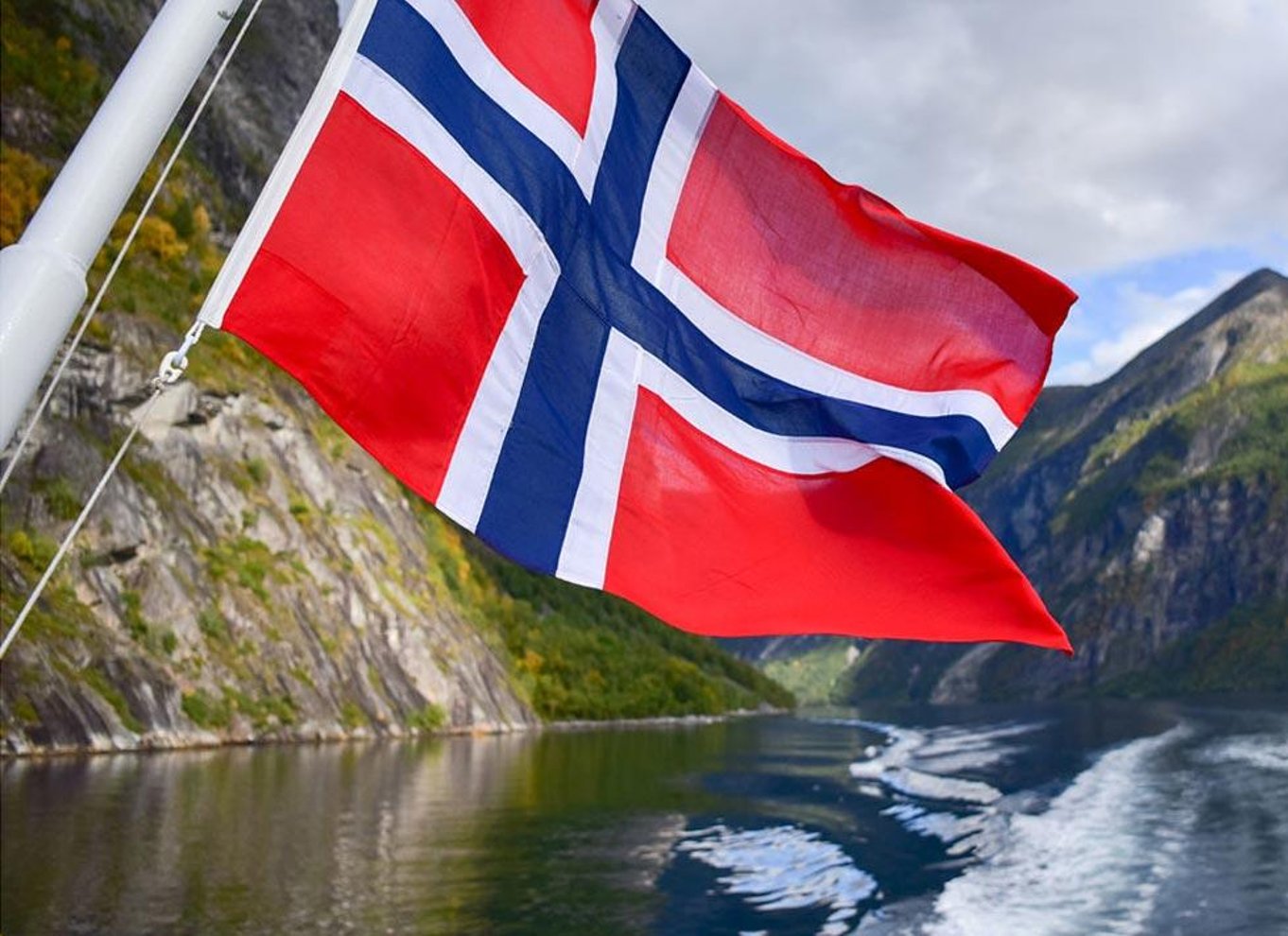 Geiranger: Sightseeing-bådtur til fjorden og vandfaldene