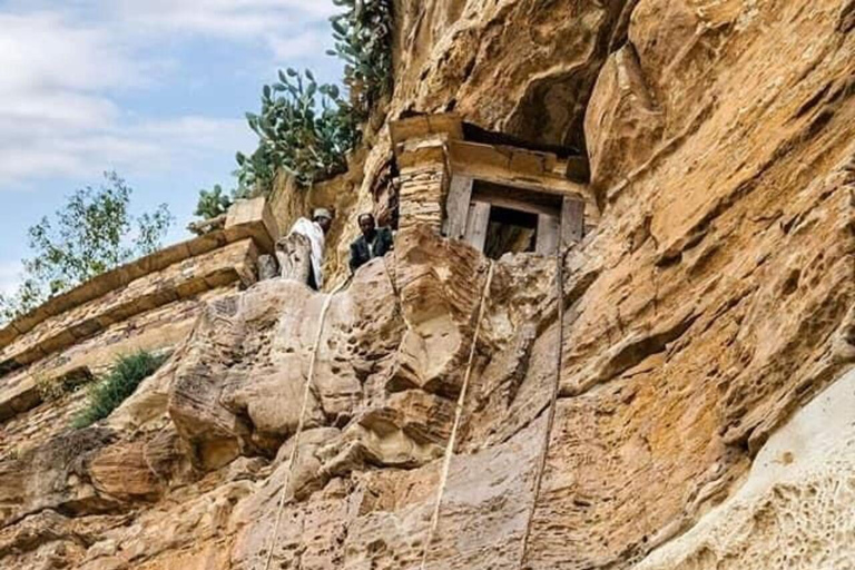 Tigray: Sky Church Climb & Fresh Fruit Picnic Day Trip