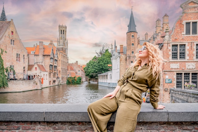 Bruges : Your private 1 hour photoshoot in the medieval city
