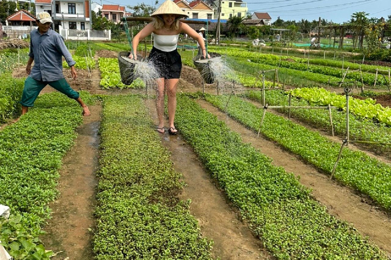 Hoi An: prywatne wioski z wycieczką motocyklową i łodzią z koszemHoi An: Wycieczka motocyklowa po prywatnych wioskach i rejs łodzią z koszem