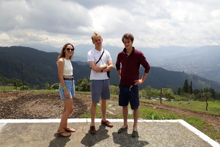 Medellin: Private Pablo Escobar History Tour