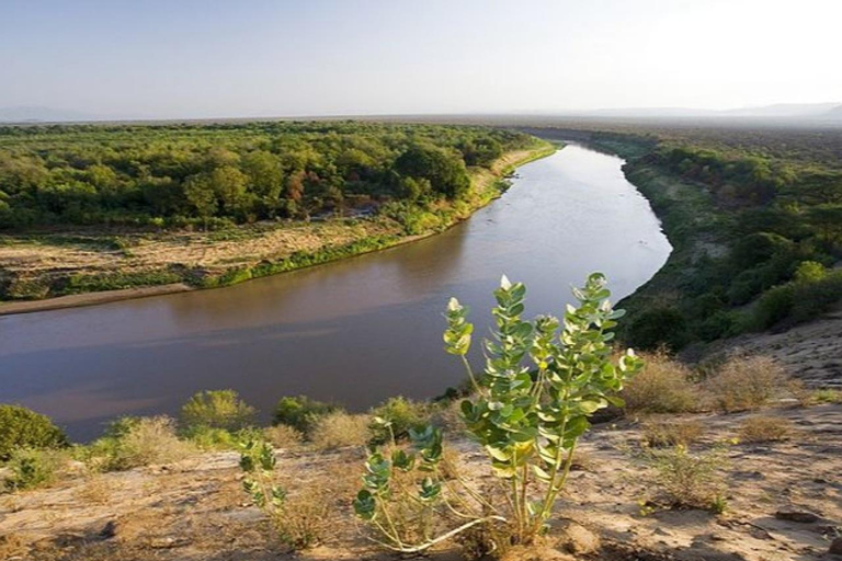 Awasa: 4-Day Omo Valley Tribal Immersion & Market Tour