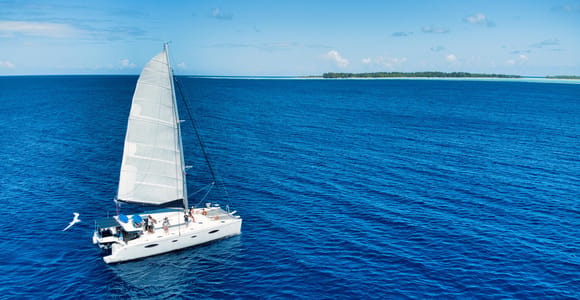Full-day boat cruise to Tetiaroa
