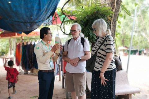 From Siem Reap: Phnom Penh Day Trip with Transfers Private Tour