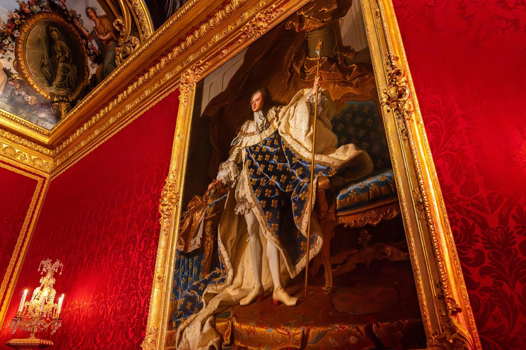 Versailles: Skip-the-Line Versailles Palace and Garden Tour Transport from Paris + Palace Guided Tour + Gardens Access