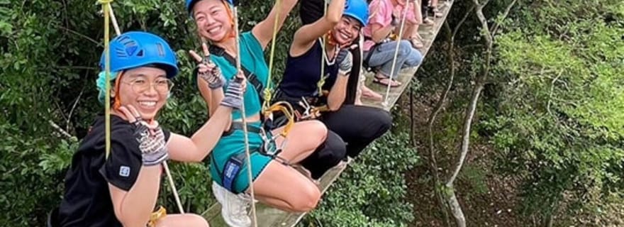 Aventure en tyrolienne dans la cime des arbres et parcours d'accrobranche à Hua Hin