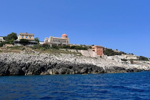 Castro: Boat Tour of Castro Caves and Santa Cesarea Coast