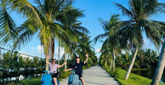 Hoi An Vintage Vespa Food Tour – Eat Like a Local