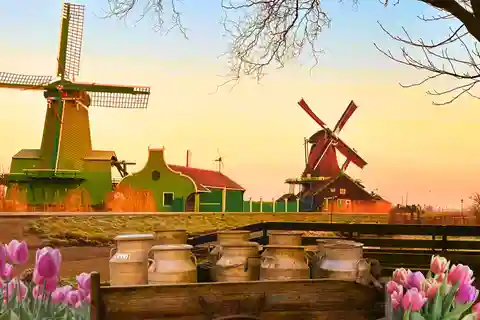 Amsterdam: Giethoorn & Zaanse Schans Small Group Day Trip