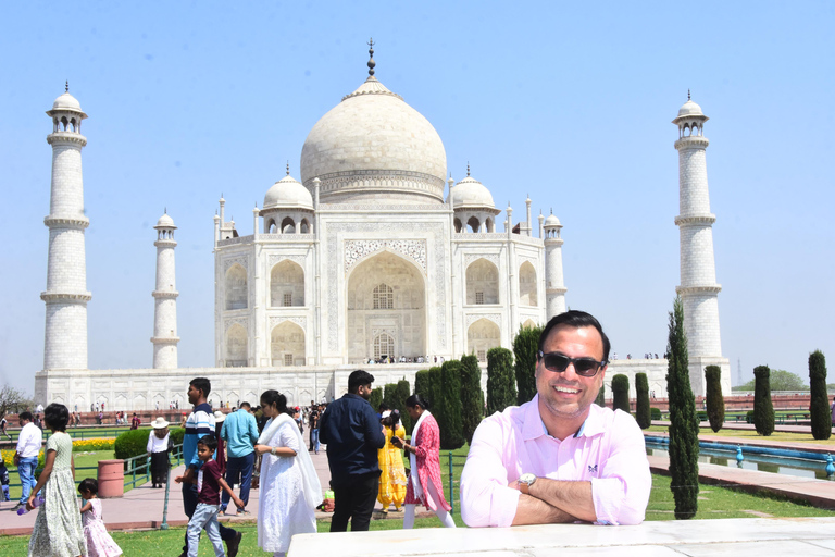 Delhi: 2-Day Private Delhi & Agra with Taj Mahal Tour by Car Private AC transport, 5-star accommodation tickets, & guide