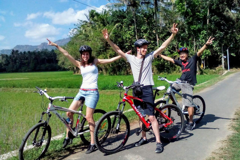 Borobudur tample, Cycling & Elo River Rafting Tour