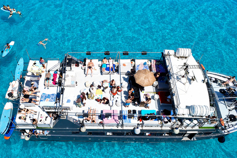 Ibiza: Boat to Formentera with VIP bed, open bar, breakfast, lunch, dinner Full Experience with Sunset (in advance, phase 3)