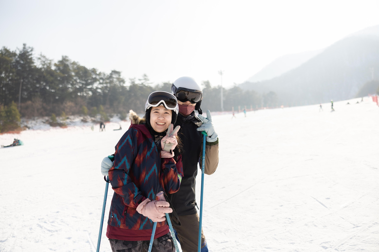 Da Seul: Tour sciistico in Corea - Jisan Forest ResortSnowboard &amp; Lift per principianti